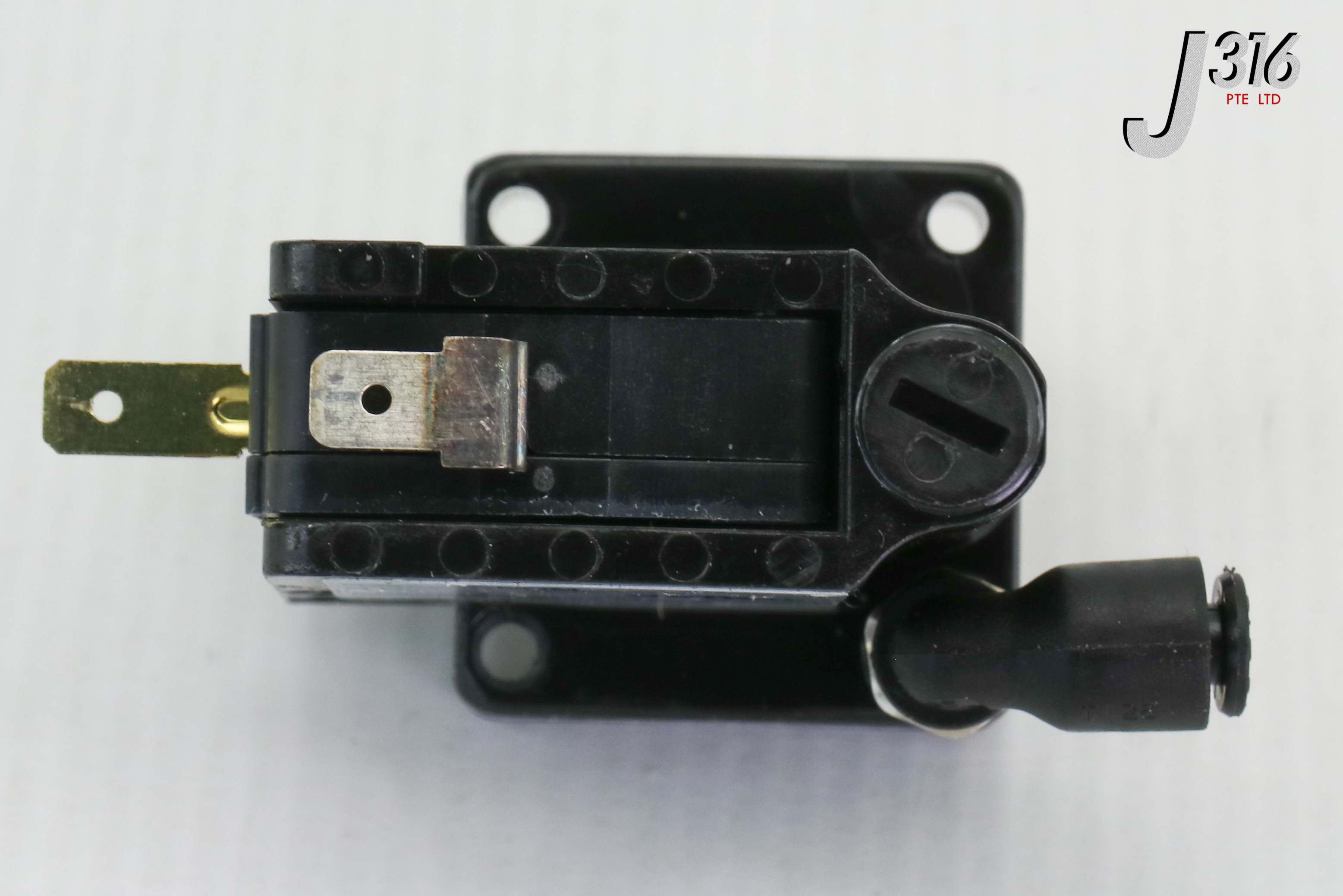 24834 AIRTROL PRESSURE ELECTRIC SWITCH, 718-107333-001 F-4200-60